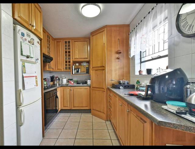 3 BEDROOM HOUSE FOR SALE IN STRUBENSVALLEI